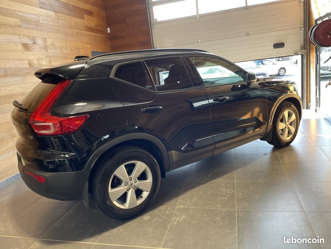 Volvo XC40 D3 150CH GEARTRONIC 8 MOMENTUM (image 10)