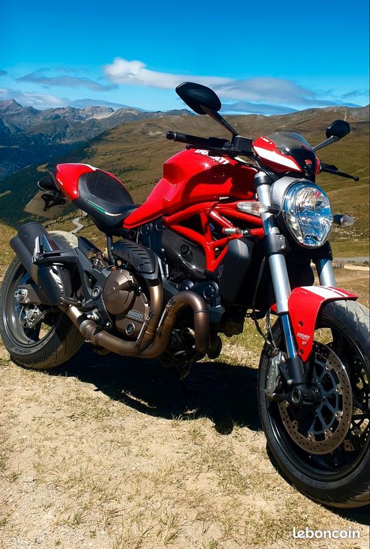 Ducati Monster 821 Stripe – 2016 (image 1)