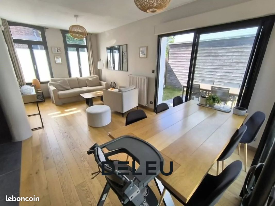 Maison 4 pièces 82 m² · à Mouvaux · 82 m² · 374 000 €