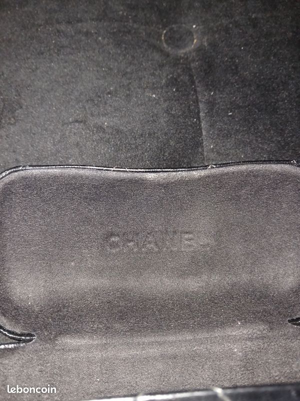 Étui à lunettes Chanel (image 3)