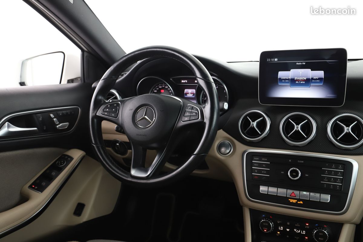 Mercedes-Benz GLA 200 d Inspiration 7G-DCT 136 ch (image 7)