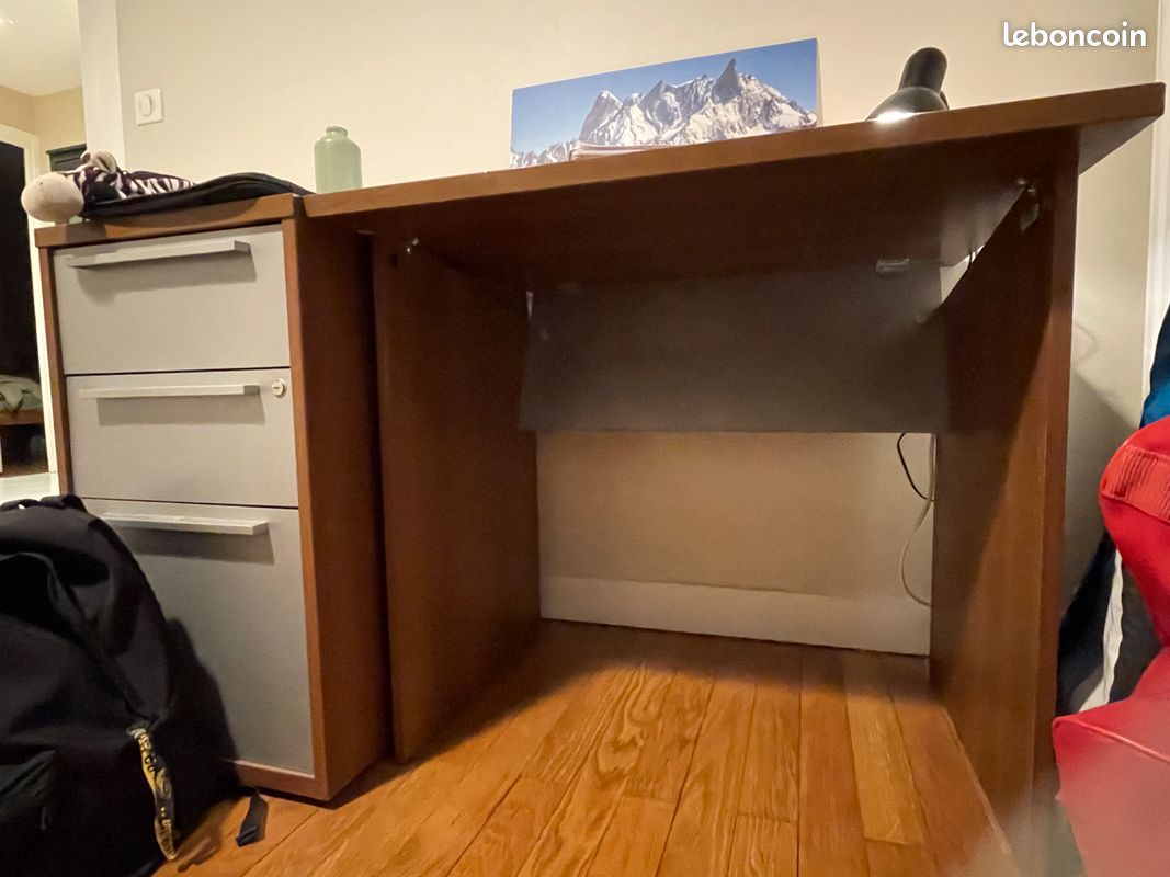 Bureau avec bloc de tiroirs (image 3)