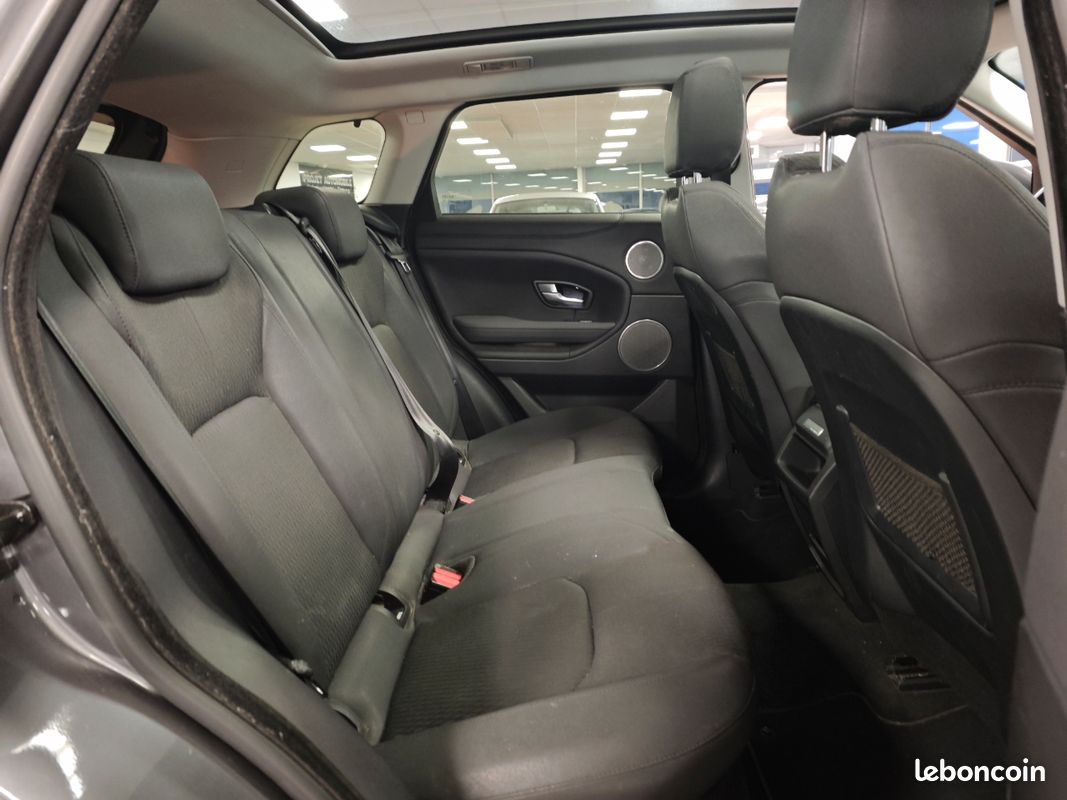 Range rover evoque 2.0 d4d 150 gps bluetooth to pano full année 2017 (image 8)