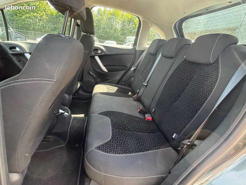 Citroën c3 ii (2) 1,4hdi 70cv 4cv Clim/régulateur/attelage (image 10)