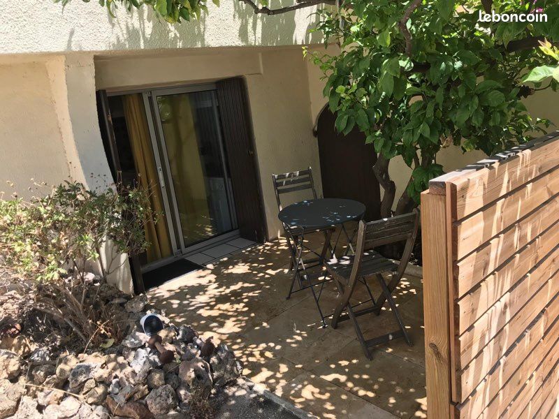Appartement 1 pièce 25 m² · à Toulon · 25 m² · 650 €