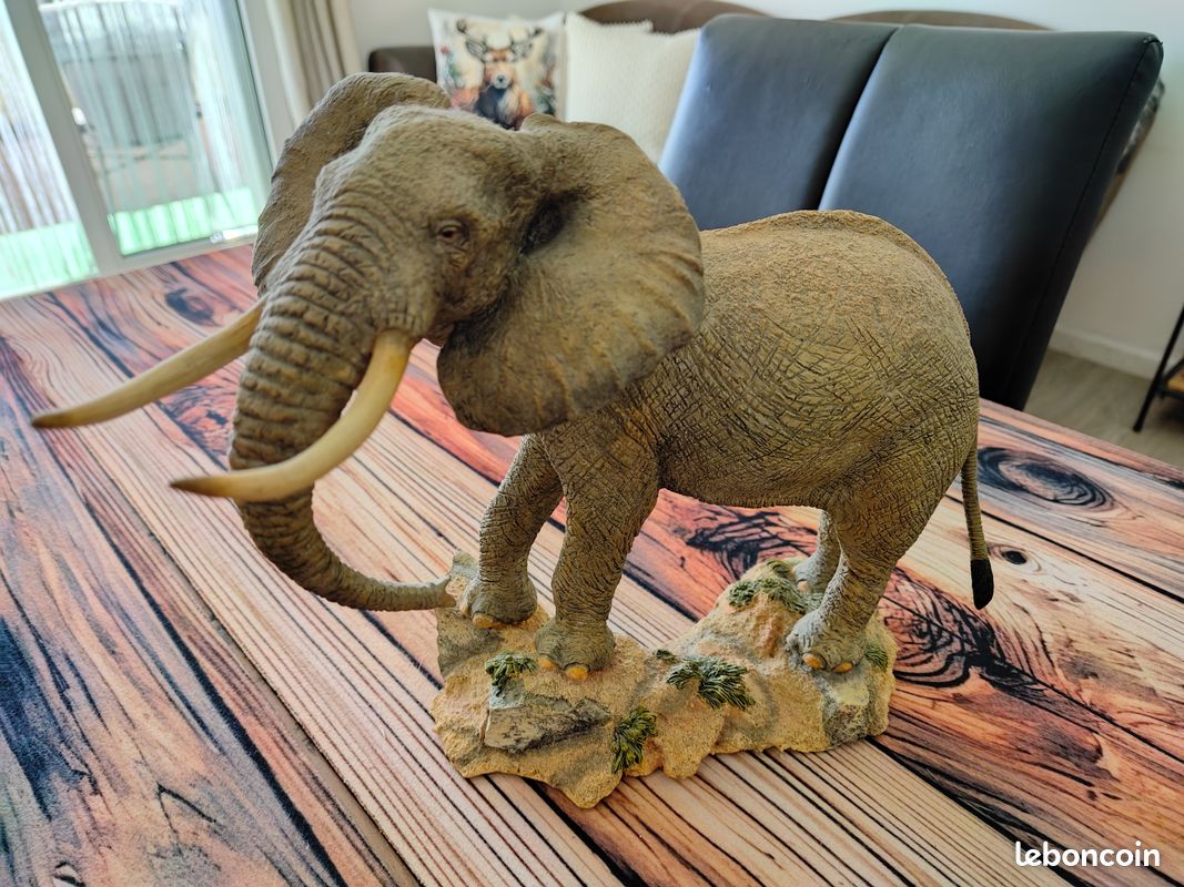 Figurine, statuette Eléphant résine Marque Country Artists (image 1)
