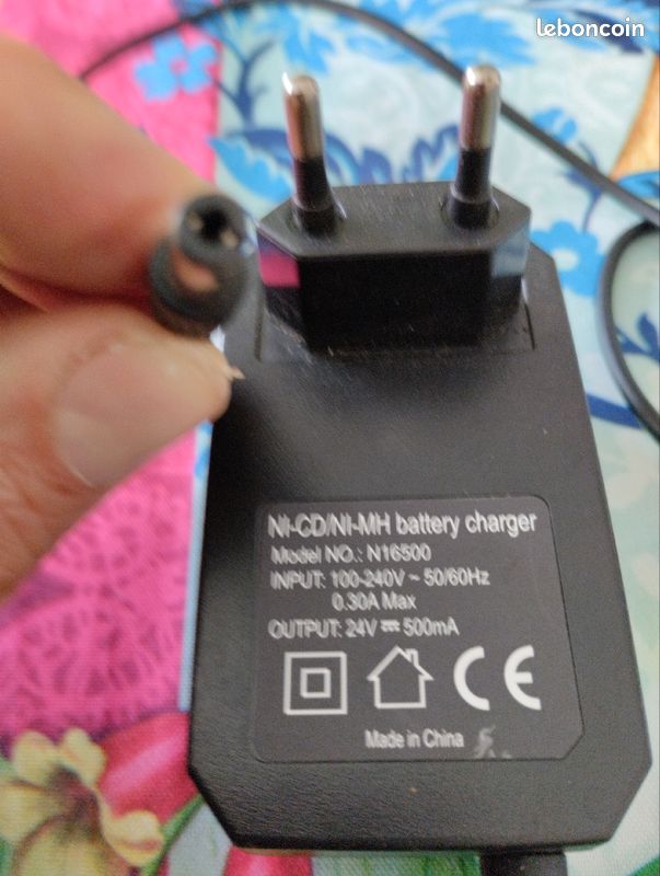 Chargeur batterie (image 2)