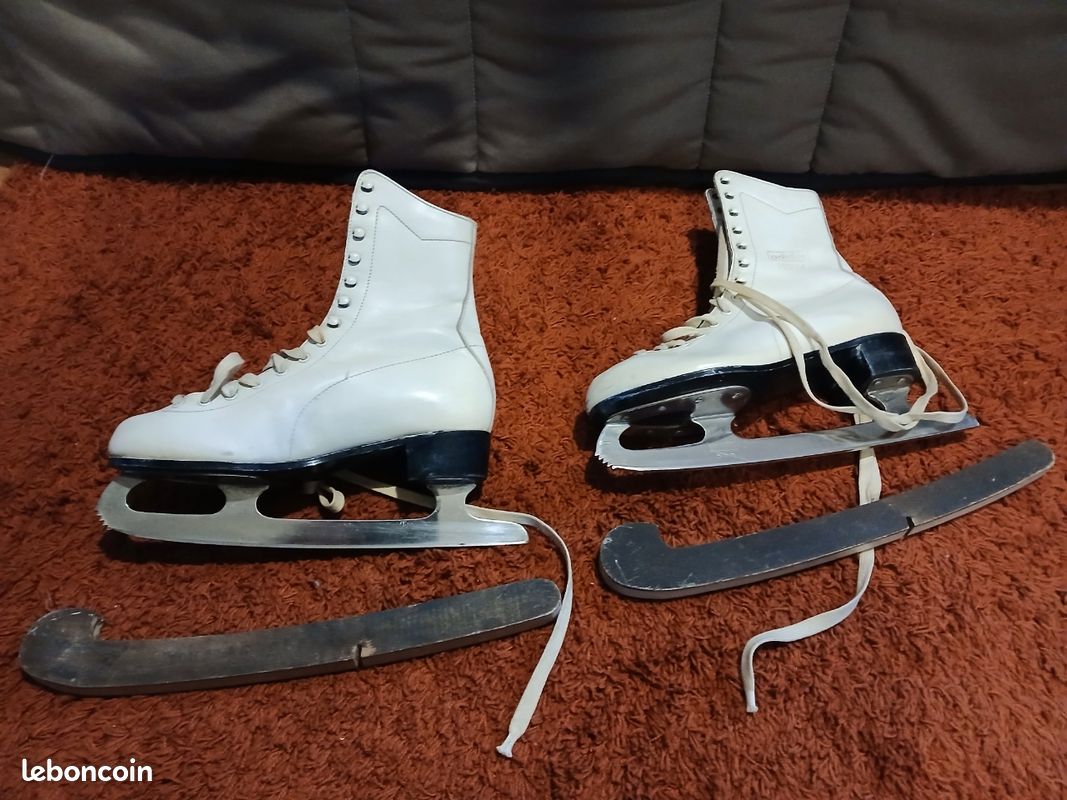 Patins à glace - Livraison rapide | Antique Skis Shop