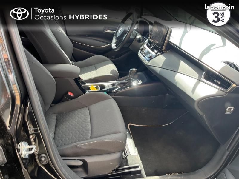 Toyota Corolla 122h Dynamic MY22 (image 6)