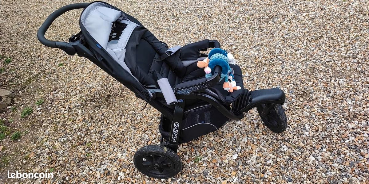 Poussette trio Chicco activ avec accessoires et bases Isofix - Main Image