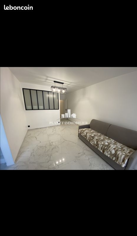 Appartement 1 pièce 35 m² · à Antibes · 35 m² · 890 €