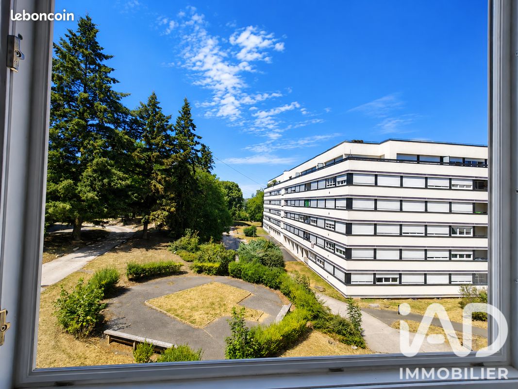 Appartement 4 pièces 71 m² · à Pontoise · 71 m² · 200 000 €