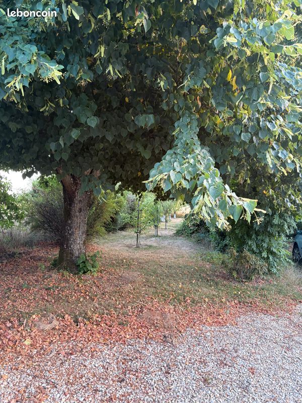 Maison 10 pièces 270 m² · à Charny Orée de Puisaye · 270 m² · 399 500 €