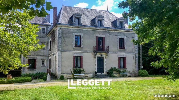Maison 13 pièces 475 m²