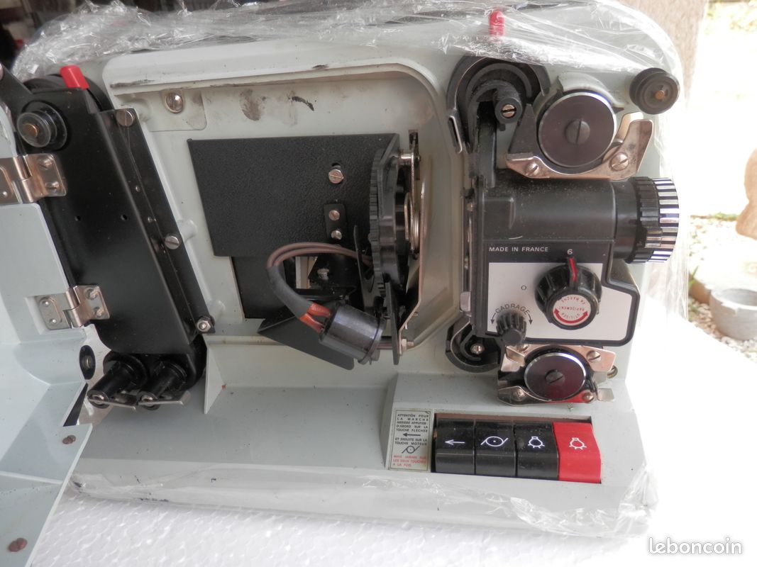PROJECTEUR Film Super 8 240 HEUTIER N° 1 (image 4)