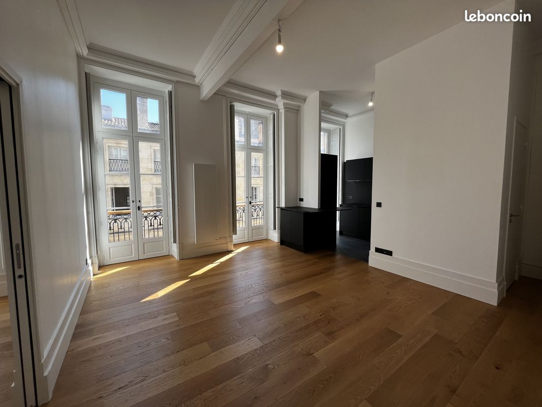 Appartement 1 pièce 42 m² · à Bordeaux · 42 m² · 1 250 €