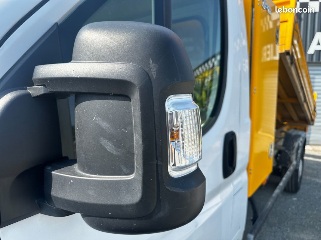 Fiat Ducato Pritsche/Kipper 35 FIAT Ducato 2.3L BENNE GPS TEL ETC...(16 585  HT) (image 17)