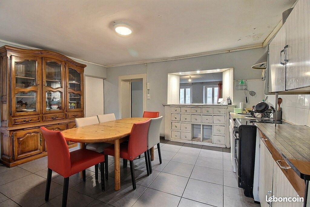Maison 9 pièces 215 m² · à Allinges · 215 m² · 374 500 €