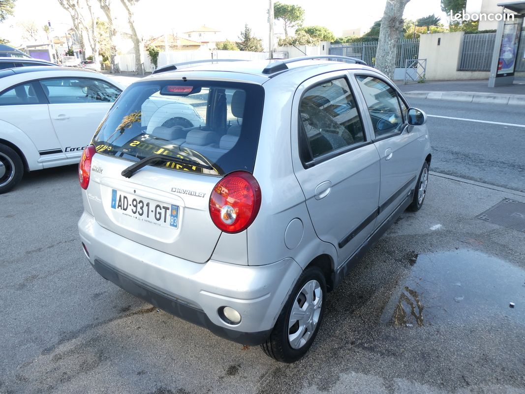 Chevrolet matiz 0,8 i 51 cv vannity 5 portes 49000 kms climatisation (image 4)