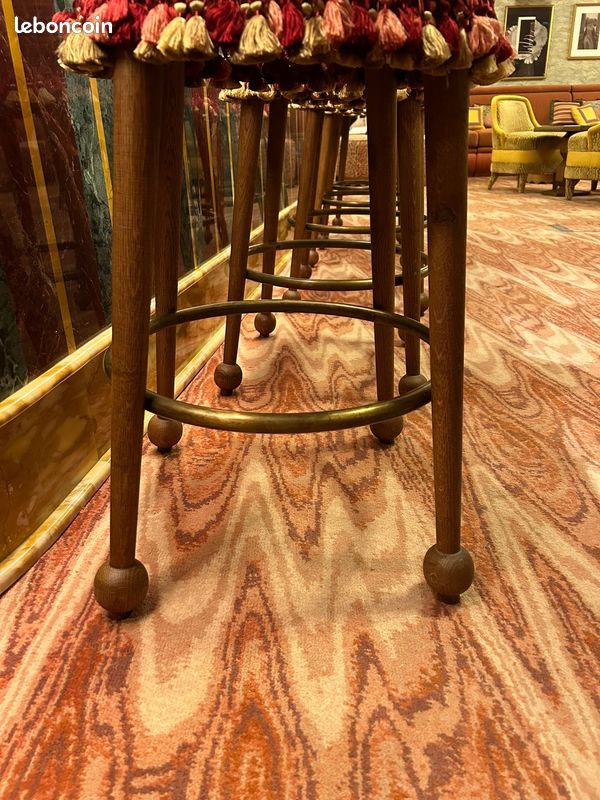 7 pieds de tabouret (sans l'assise) en bois (image 2)