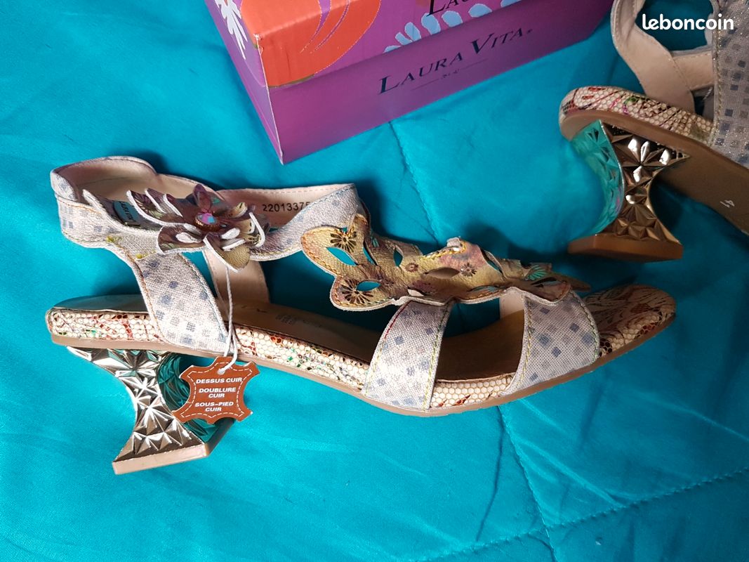 Laura Vita Sandales / nu-pieds Femme Beige pointure 41 - Neuve (image 15)