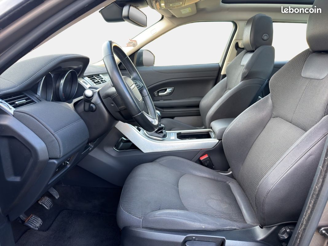 LAND ROVER RANGE ROVER EVOQUE eD4 150 BVM SE (image 9)