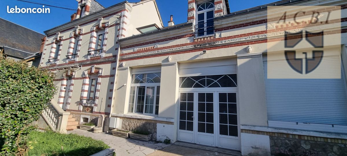 Maison 8 pièces 260 m² · à Saint-Ouen · 260 m² · 384 900 €