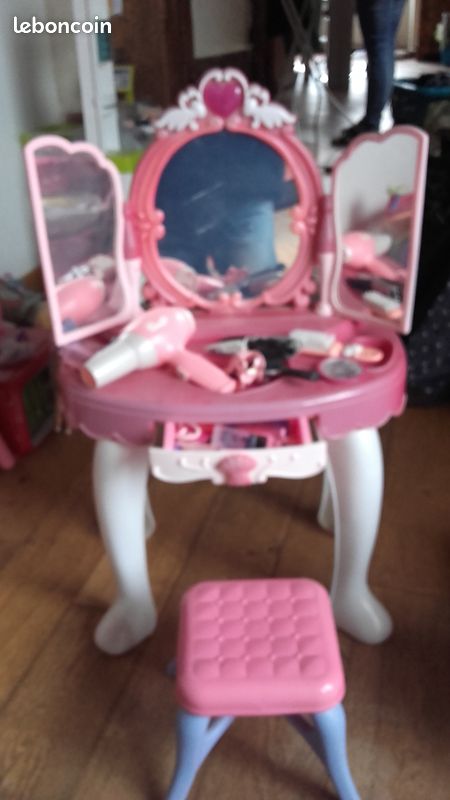 Coiffeuse fille (image 2)