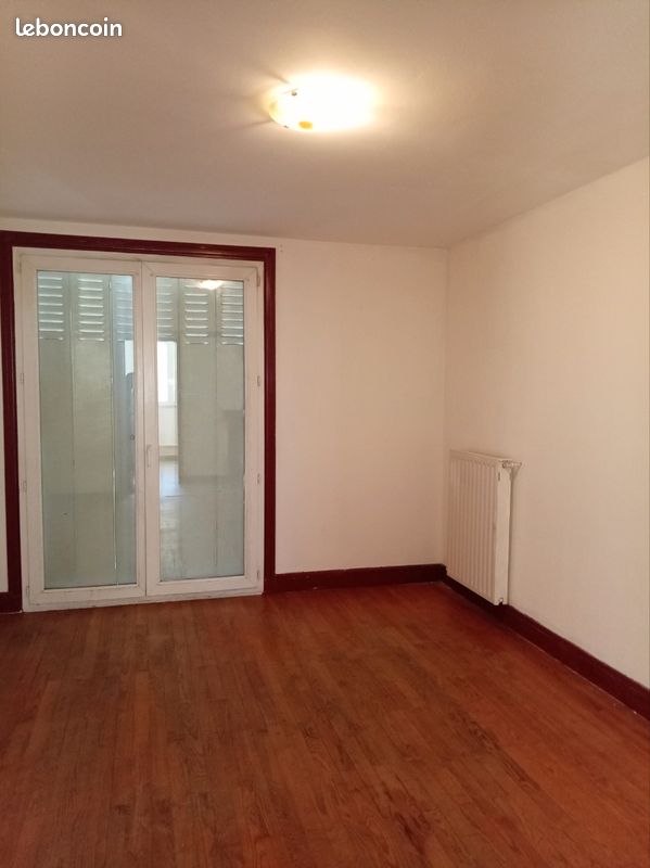 Appartement 3 pièces 53 m² · à Saint-Étienne · 53 m² · 420 €/mois