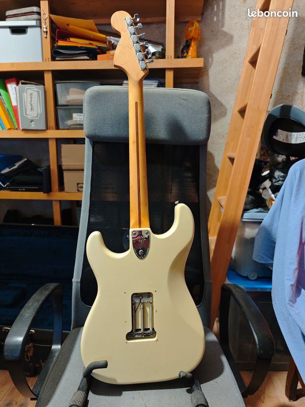 Fender Stratocaster usa 1979 olympic white (image 3)