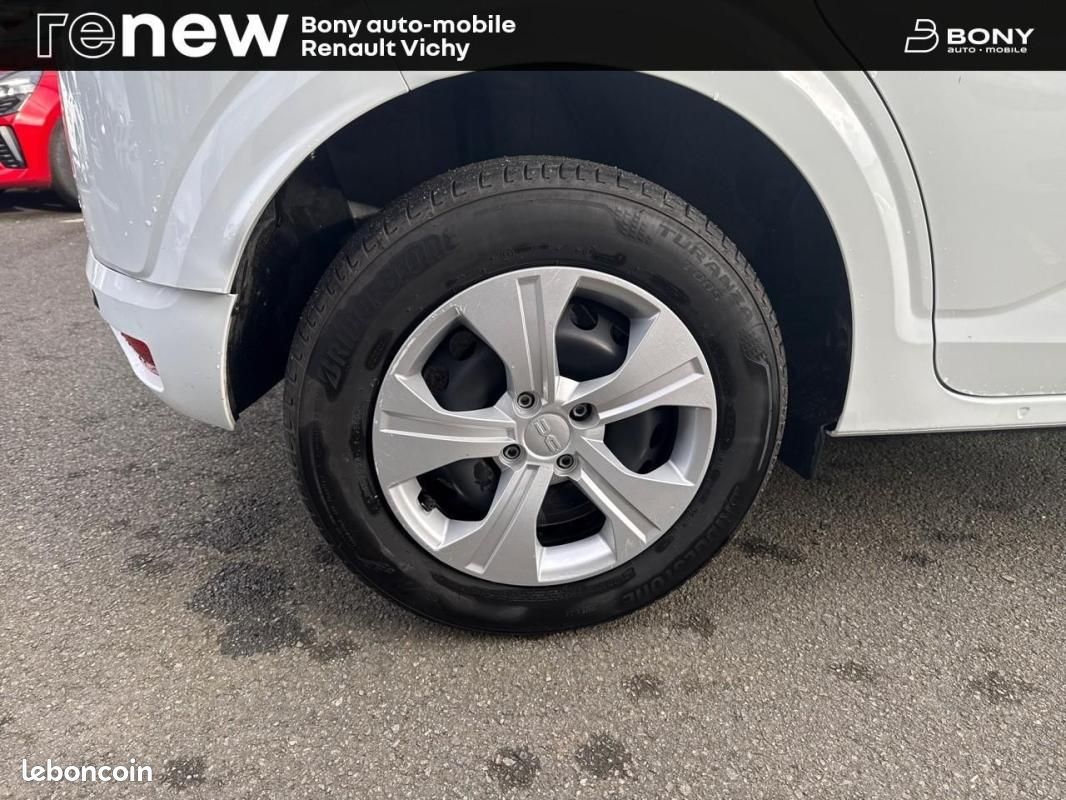 Dacia Sandero SCe 65 GSR2 Essential (image 10)