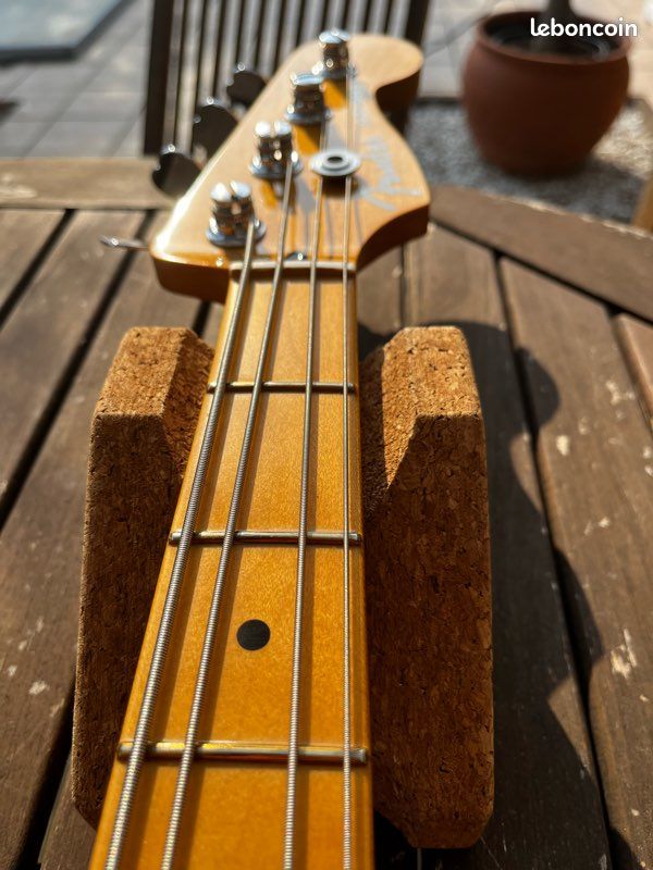 Fender Jazz Bass Player Plus (image 5)