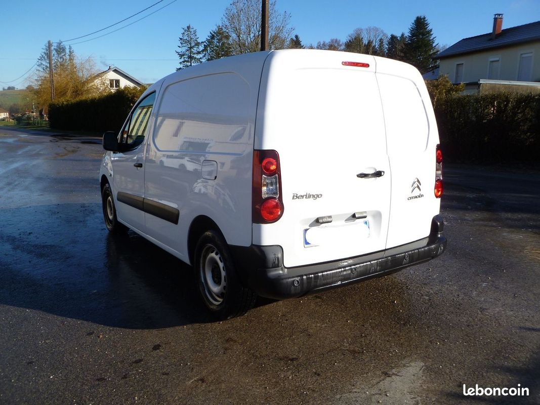Citroen BERLINGO UTILITAIRE 1.6 BLUE HDI 100CH CLUB M 3 PLACES (image 4)