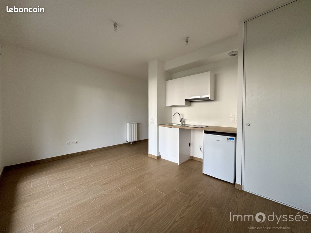 Appartement a louer noisy-le-grand - 1 pièce(s) - 25 m2 - Surfyn