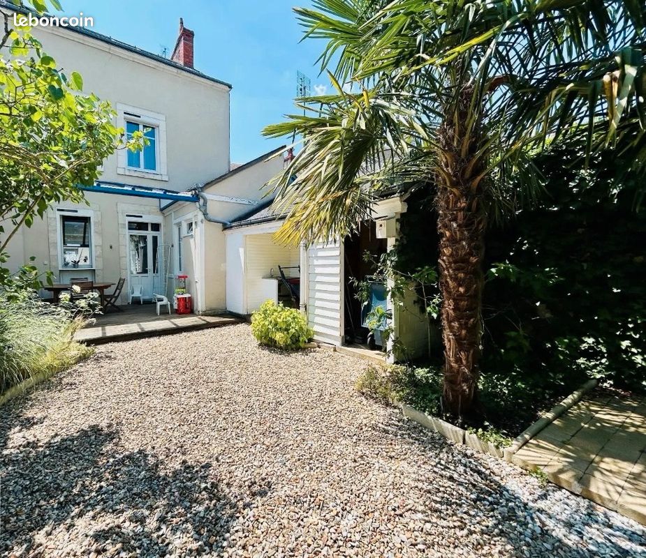 Maison 8 pièces 155 m² · à Châteauroux · 155 m² · 235 000 €