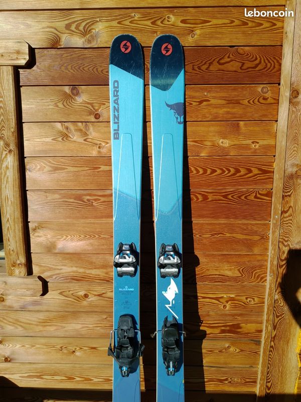 Skis Alpins Blizzard Rustler 10 + Fixations - Occasion, Freestyle/freeride, Longueur >170cm - Bleu