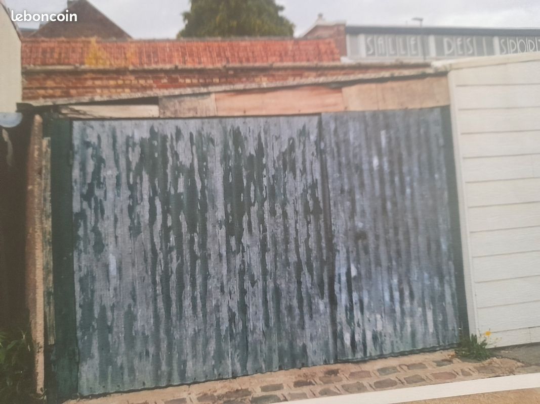 Garage de 29m · à Armentières · 16 000 €