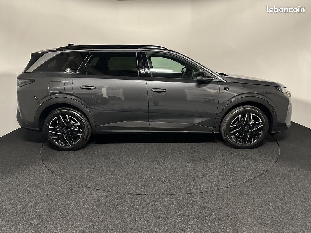 PEUGEOT 5008 1.2i Hybrid 145 e-DCS6 GT 360 7PL (image 49)