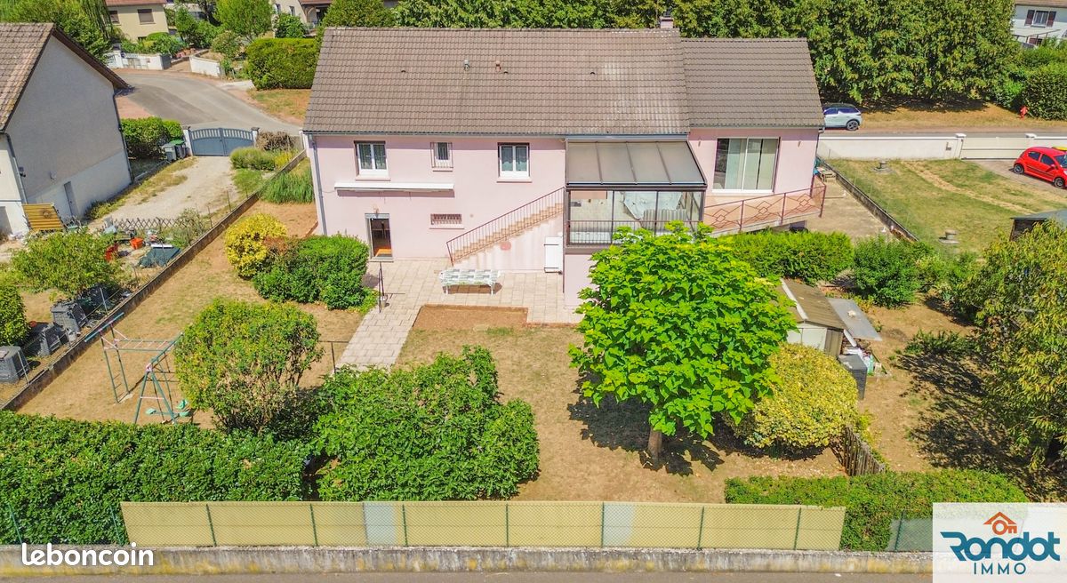 Maison 9 pièces 166 m² · à Bretenière · 166 m² · 400 000 €