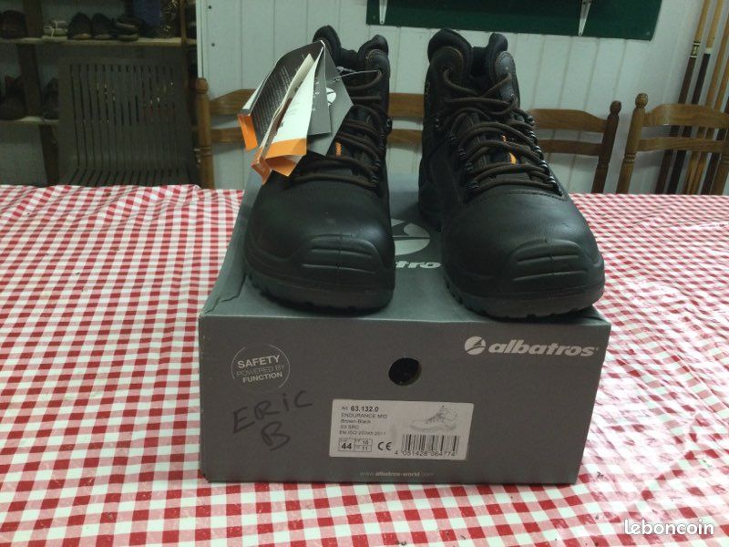 Chaussures de securite neuves pointures 44 avec étiquettes (image 4)