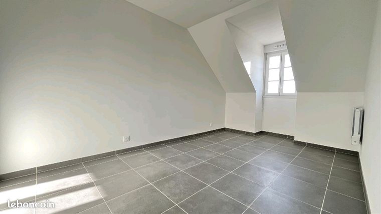 https://img.leboncoin.fr/api/v1/lbcpb1/images/51/0b/7a/510b7a0d8a1a79546af92bbbcea9bbcbe90f5e16.jpg?rule=ad-image
