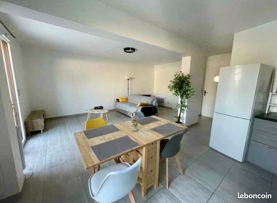 Appartement 2 pièces 52 m² · à Saint-Cannat · 52 m² · 875 €/mois