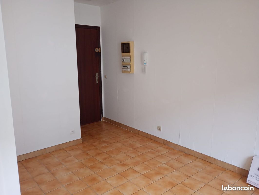 Appartement a louer savigny-sur-orge - 1 pièce(s) - 21 m2 - Surfyn