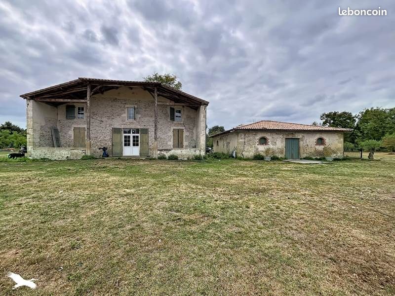 Maison 9 pièces 258 m² · à Cazalis · 258 m² · 254 880 €
