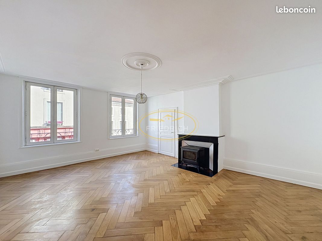 Appartement 4 pièces 113 m² · à Commercy · 113 m² · 600 €/mois