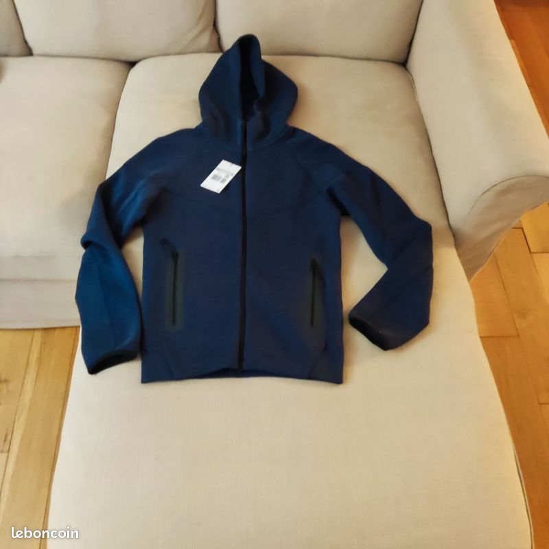 Veste Nike tech bleu marine neuf taille S (image 1)
