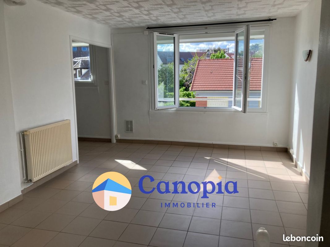 Appartement 1 pièce 31 m² · à Cachan · 31 m² · 790 €