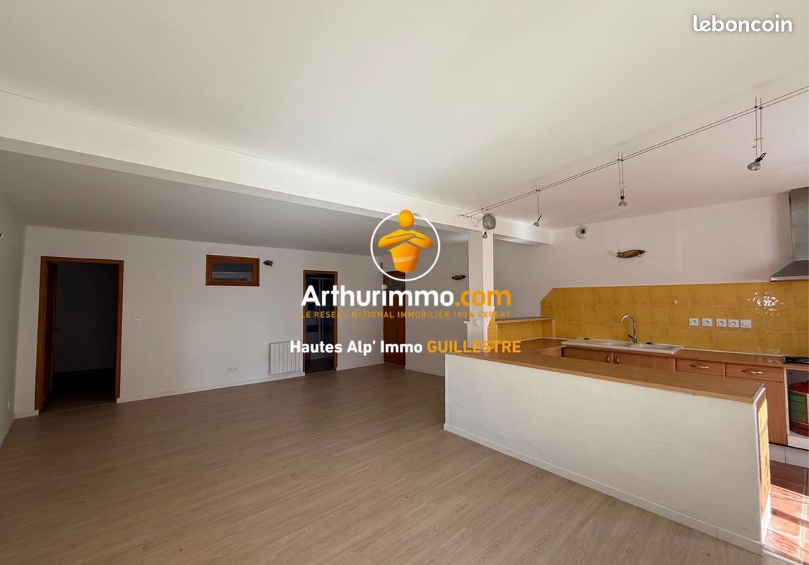 Appartement 2 pièces 61 m² · à Guillestre · 61 m² · 620 €/mois