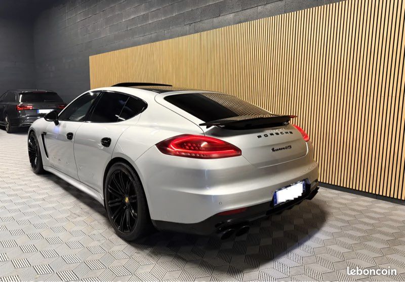 Porsche Panamera Gts (image 5)
