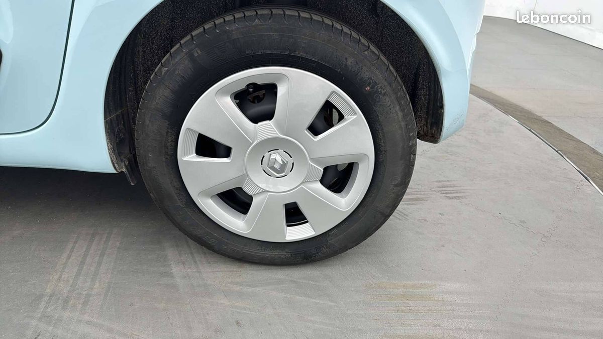 Renault twingo iii e tech authentic (image 22)
